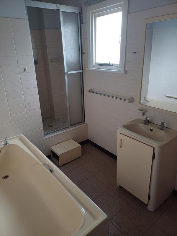 To Let 1 Bedroom Property for Rent in Quigney Eastern Cape